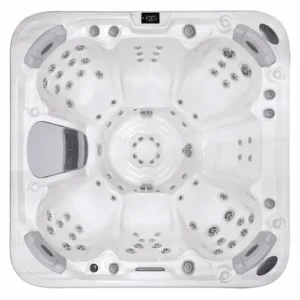 Mont Blanc Hot Tub for Sale in Brookfield